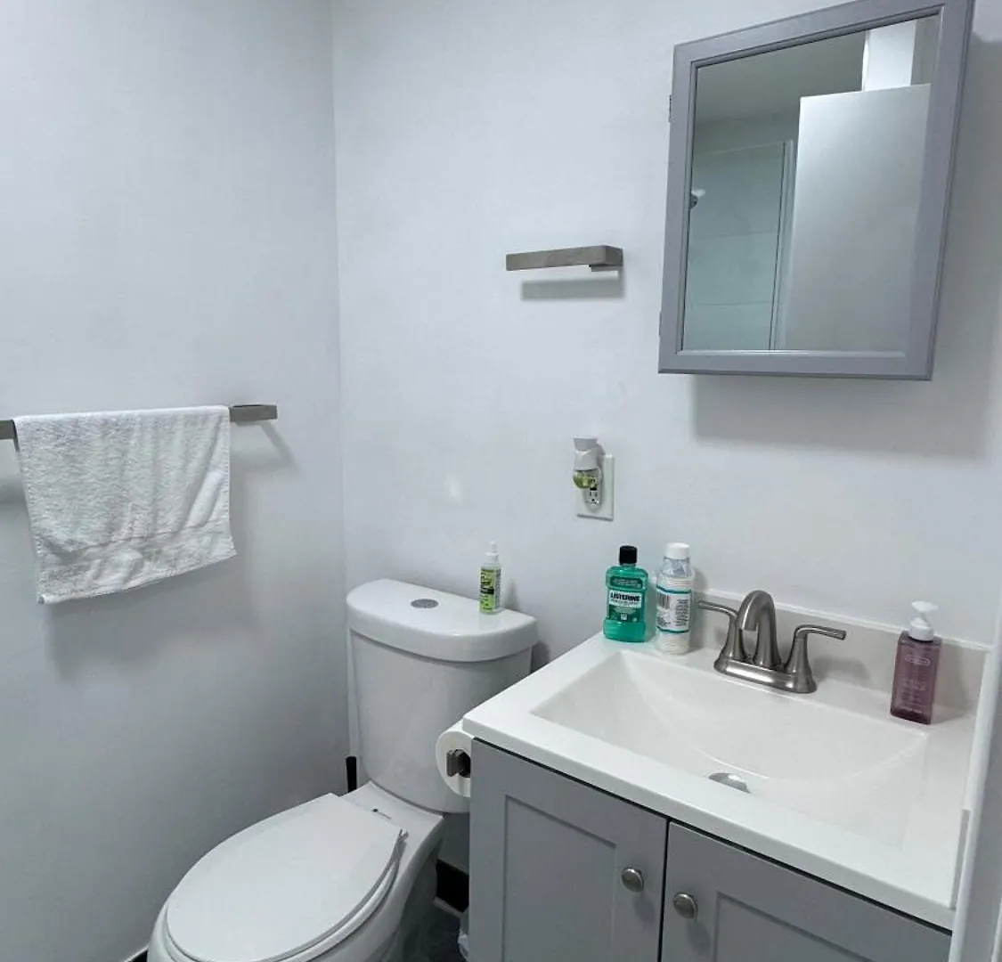 Private Bedroom With Dedicated Bathroom 15Mis Nyc West New York United States