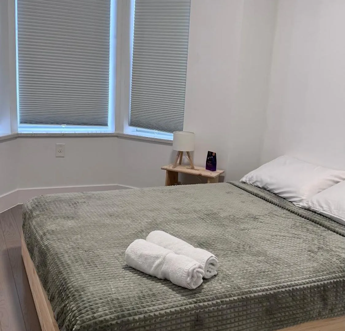 Private Bedroom With Dedicated Bathroom 15Mis Nyc ウェスト・ニューヨーク ホームステイ